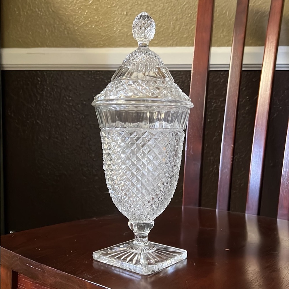 🚩SOLD Vintage Class Dish